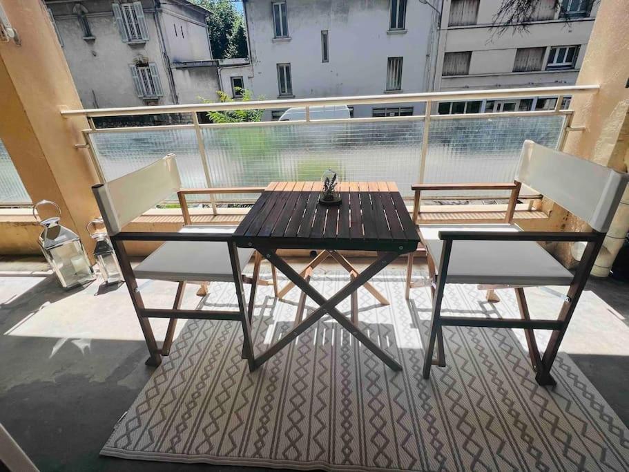 Logement A 10 Minutes A Pied De La Gare Centre Avignon Exterior photo