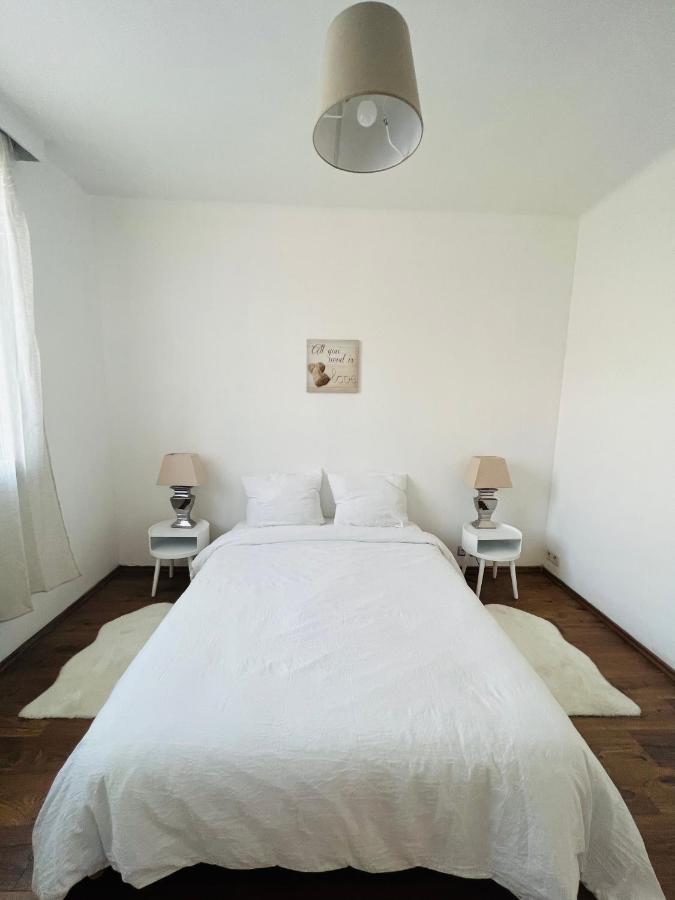 Logement A 10 Minutes A Pied De La Gare Centre Avignon Exterior photo